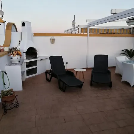 Susana Apartment *